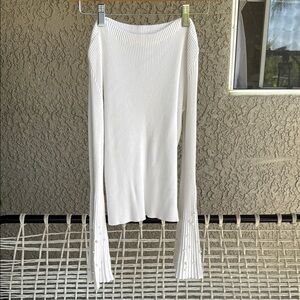 Elegant White Ribbed Knit Top